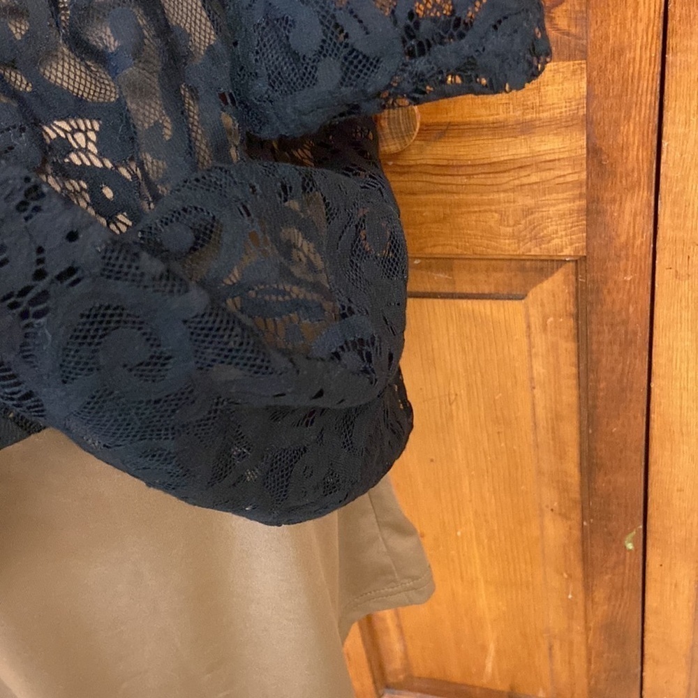 Pinky Lined Black Lace V-Neck Long-sleeved Skater Dress Small - Picture 8 of 9